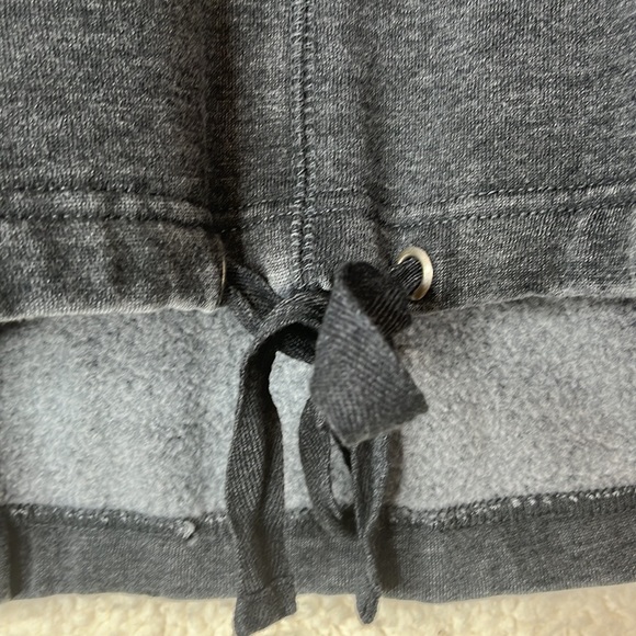NWT Soncy Womens Gray U-Neck Cropped Hoodie SIZE 0X PLUS SIZE - Picture 6 of 10